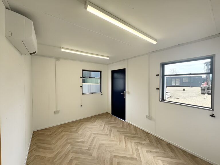 20ft x 8ft Custom Shipping Container Conversion - Image 7